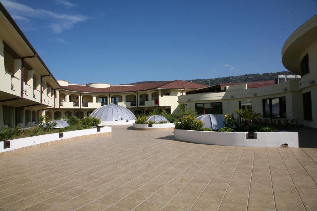 Hotel Resort Lido Degli Aranci Vibo Valentia Exterior foto