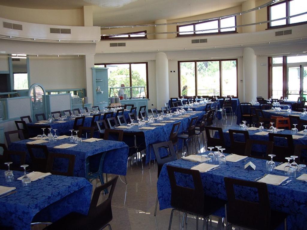 Hotel Resort Lido Degli Aranci Vibo Valentia Exterior foto