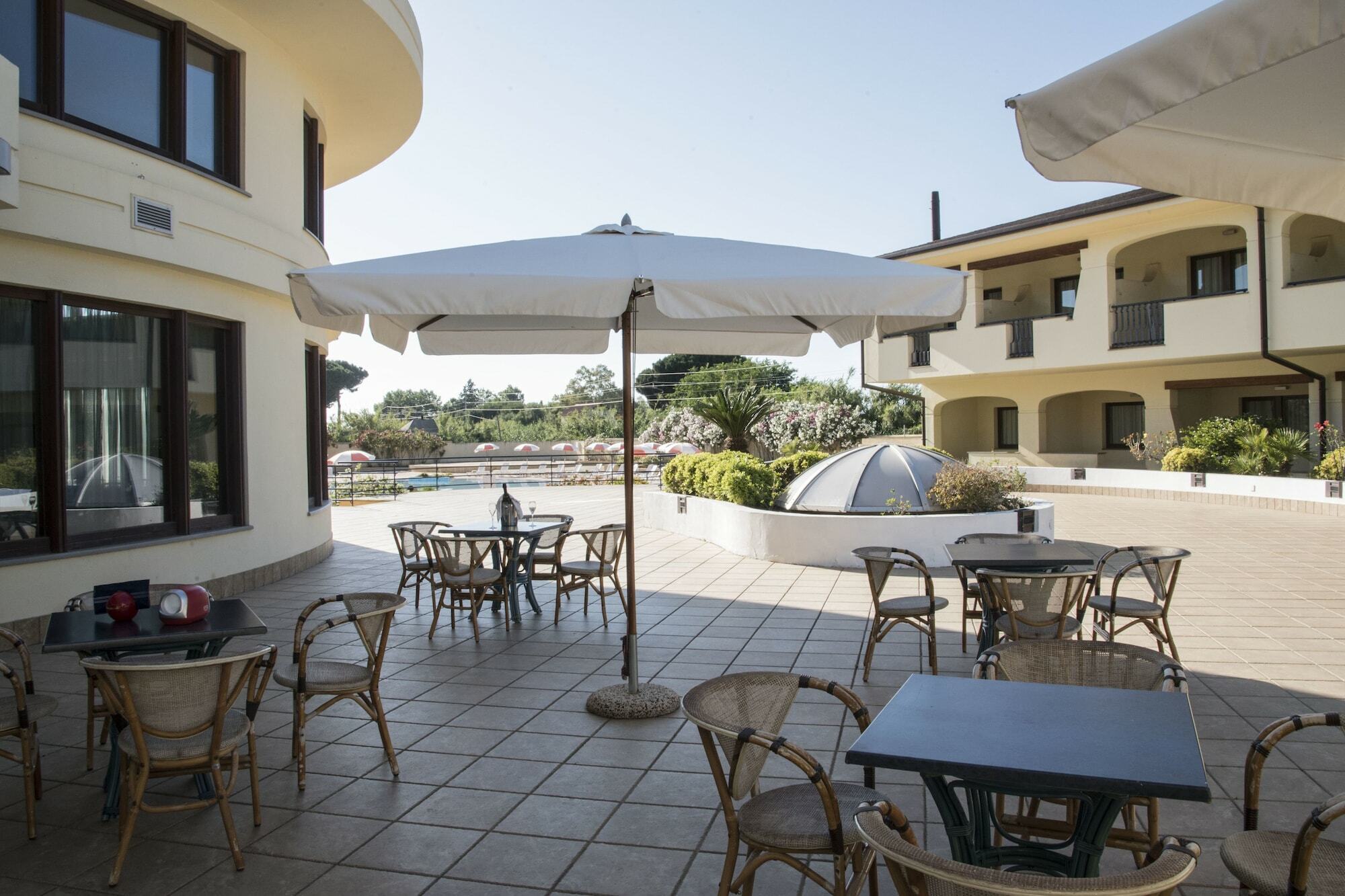 Hotel Resort Lido Degli Aranci Vibo Valentia Exterior foto